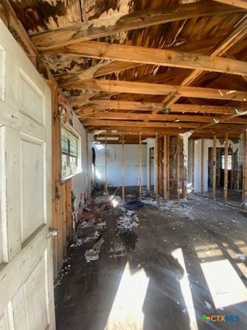 107 Franklin Street, Luling, TX 78648