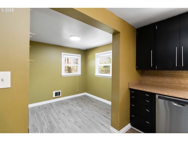 546 4TH Ave Sw, Castle Rock, WA 98611