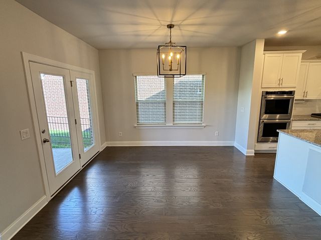 1043 Fenner Ln, Gallatin, TN 37066