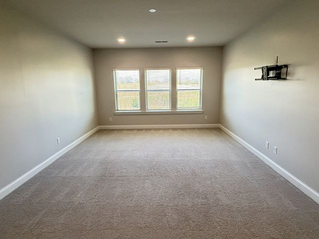1043 Fenner Ln, Gallatin, TN 37066