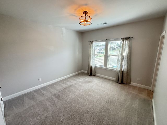 1043 Fenner Ln, Gallatin, TN 37066