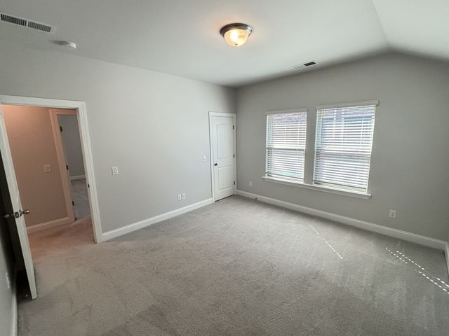 1043 Fenner Ln, Gallatin, TN 37066