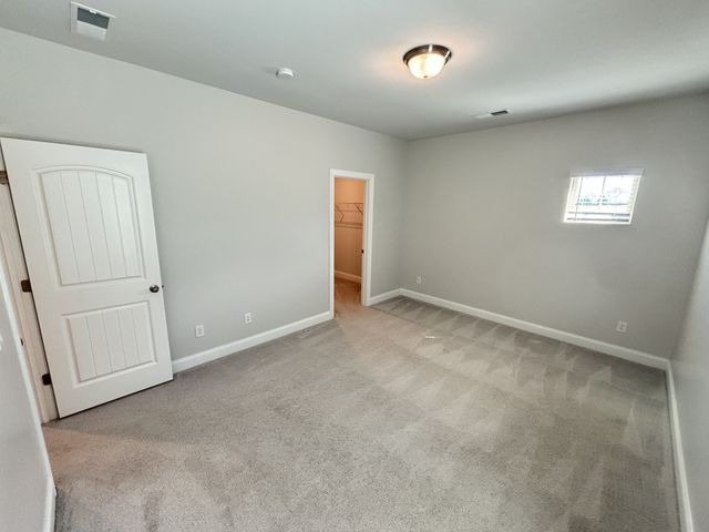 1043 Fenner Ln, Gallatin, TN 37066