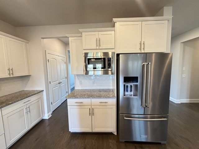 1043 Fenner Ln, Gallatin, TN 37066