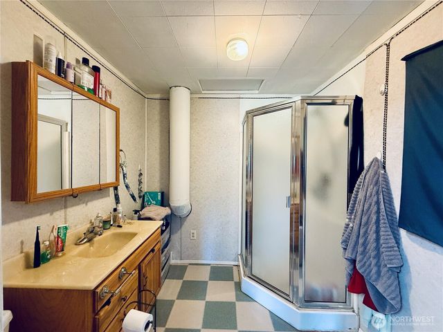 105 Timberline Drive, Castle Rock, WA 98611