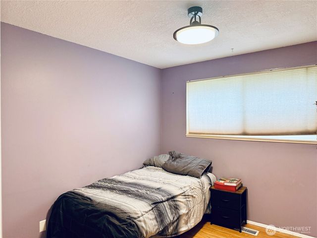 105 Timberline Drive, Castle Rock, WA 98611