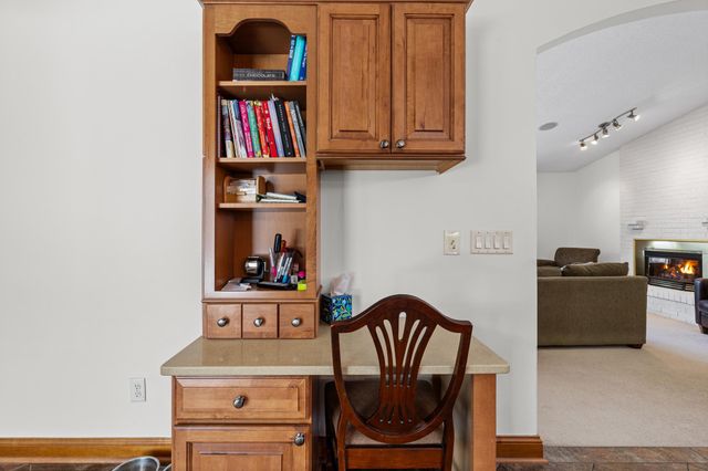 16800 Creek Ridge Trail, Minnetonka, MN 55345