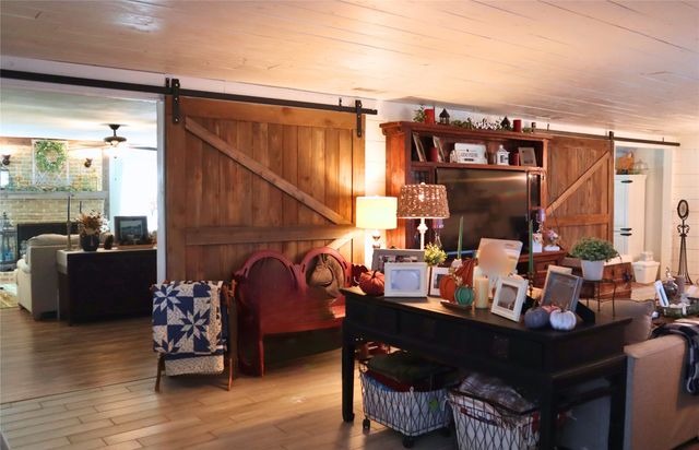 560 Harlan Road, Combine, TX 75159
