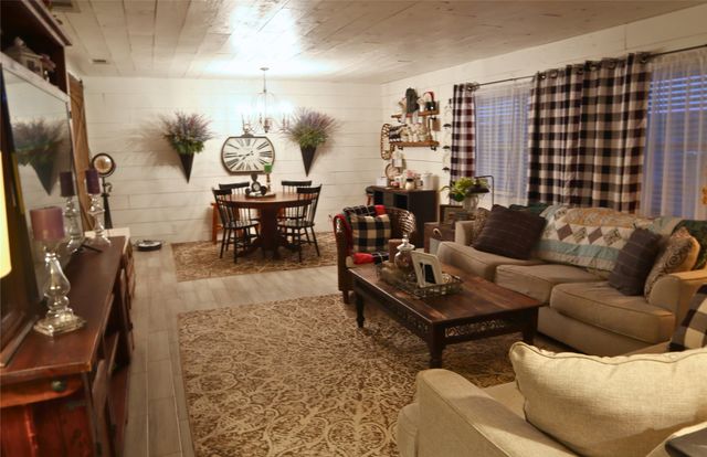 560 Harlan Road, Combine, TX 75159