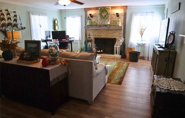 560 Harlan Road, Combine, TX 75159