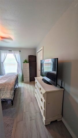 560 Harlan Road, Combine, TX 75159