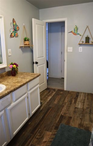 560 Harlan Road, Combine, TX 75159