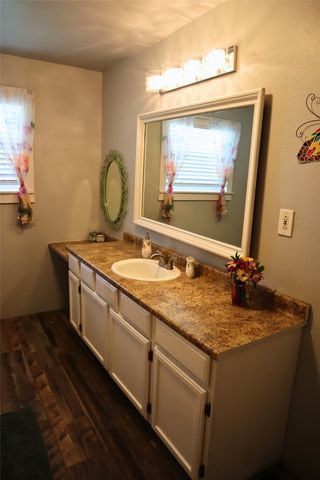 560 Harlan Road, Combine, TX 75159