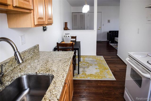 9960 Allen Pointe Drive 9960, Allen Park, MI 48101