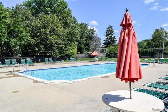 9960 Allen Pointe Drive 9960, Allen Park, MI 48101