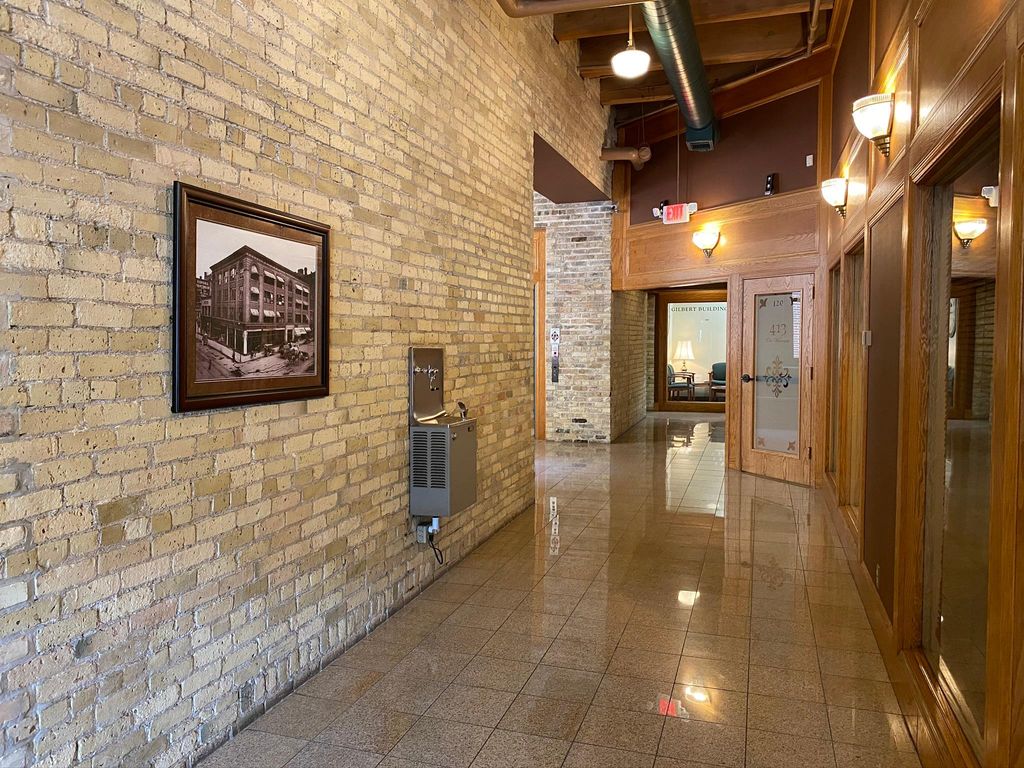 413 Wacouta Street, Saint Paul, MN 55101 — photo 3