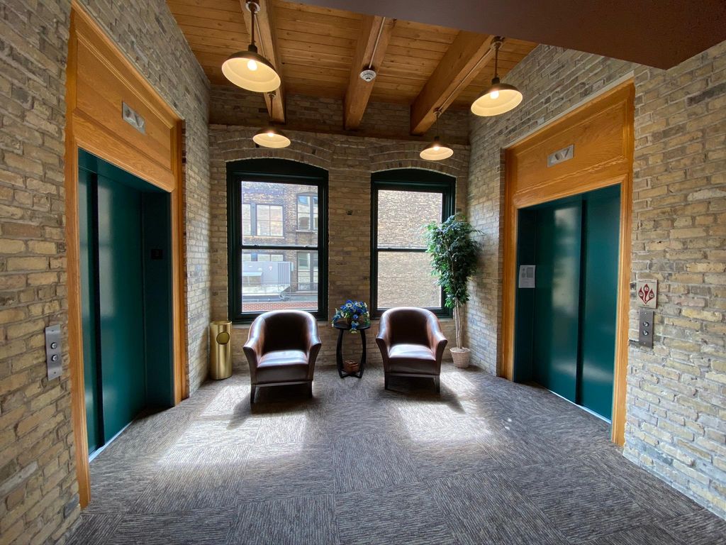 413 Wacouta Street, Saint Paul, MN 55101 — photo 4