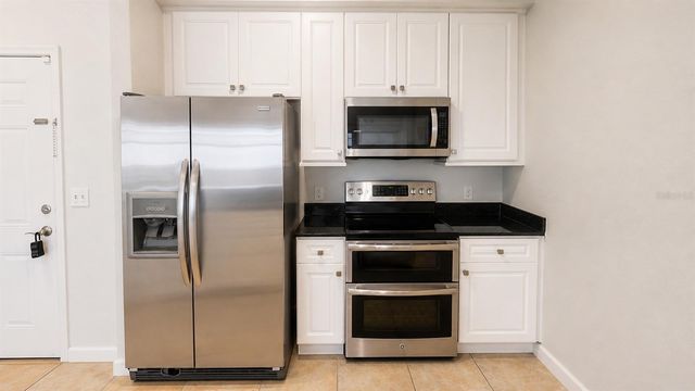 1064 N TAMIAMI TRAIL 1304, Sarasota, FL 34236