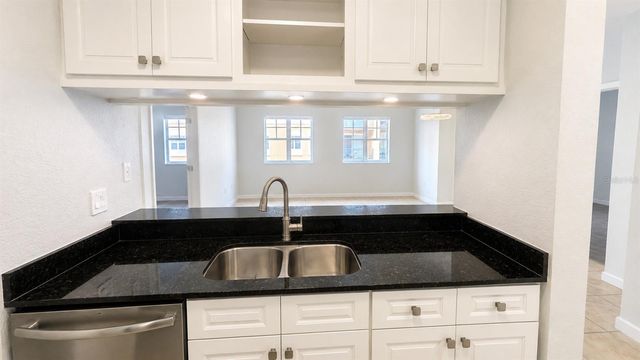 1064 N TAMIAMI TRAIL 1304, Sarasota, FL 34236