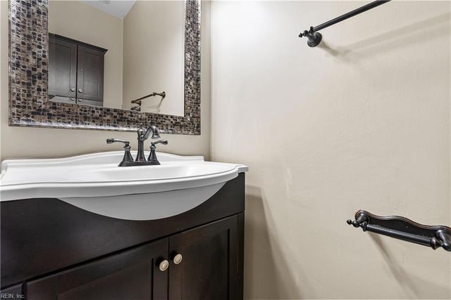 3212 Chesterton CT, Virginia Beach, VA 23453