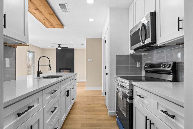 3817 Pinebrook Drive, Dallas, TX 75241