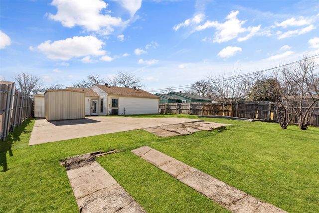 3817 Pinebrook Drive, Dallas, TX 75241