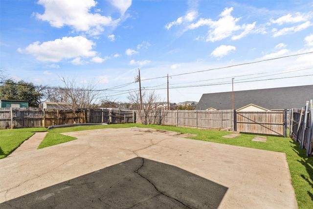 3817 Pinebrook Drive, Dallas, TX 75241