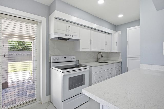 16031 NW 18th Ave, Miami Gardens, FL 33054