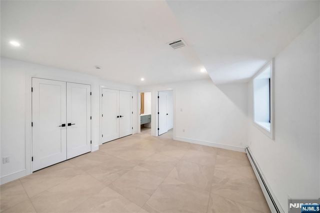 267 13th Street, Palisades Park, NJ 07650