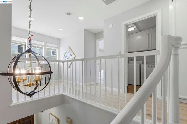 377 S Bernardo Ave, Sunnyvale, CA 94086