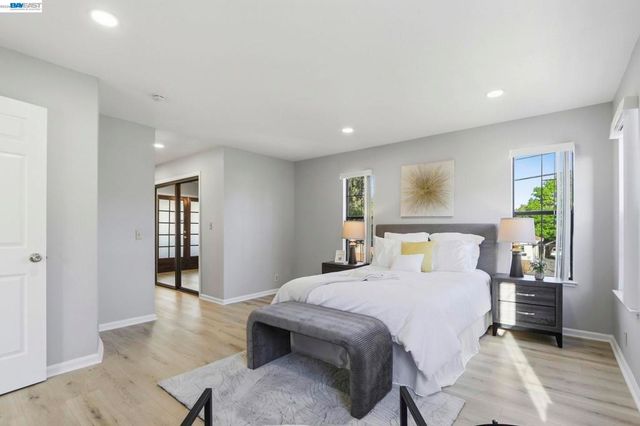 377 S Bernardo Ave, Sunnyvale, CA 94086