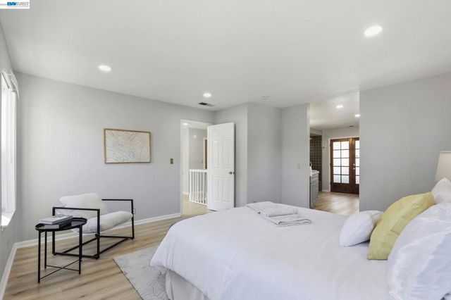 377 S Bernardo Ave, Sunnyvale, CA 94086