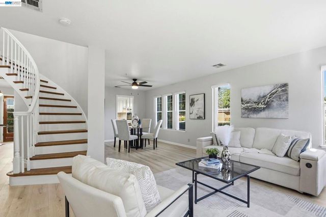 377 S Bernardo Ave, Sunnyvale, CA 94086