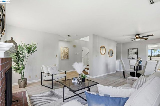 377 S Bernardo Ave, Sunnyvale, CA 94086