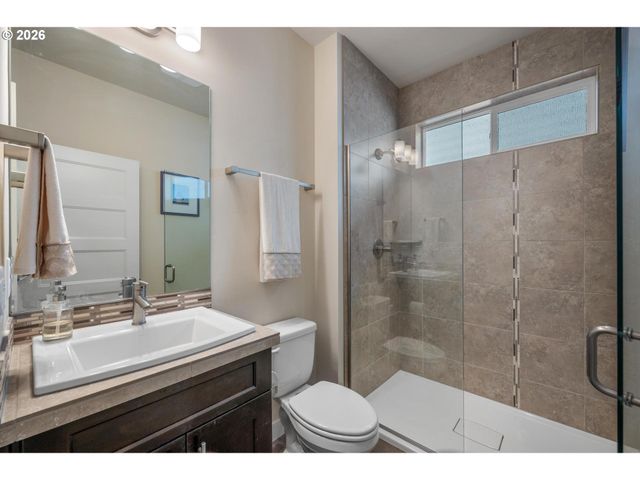 9465 Sw MOONSTONE Ter, Beaverton, OR 97007