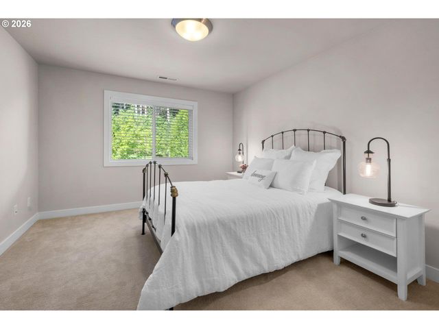 9465 Sw MOONSTONE Ter, Beaverton, OR 97007