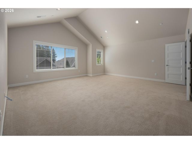 9465 Sw MOONSTONE Ter, Beaverton, OR 97007