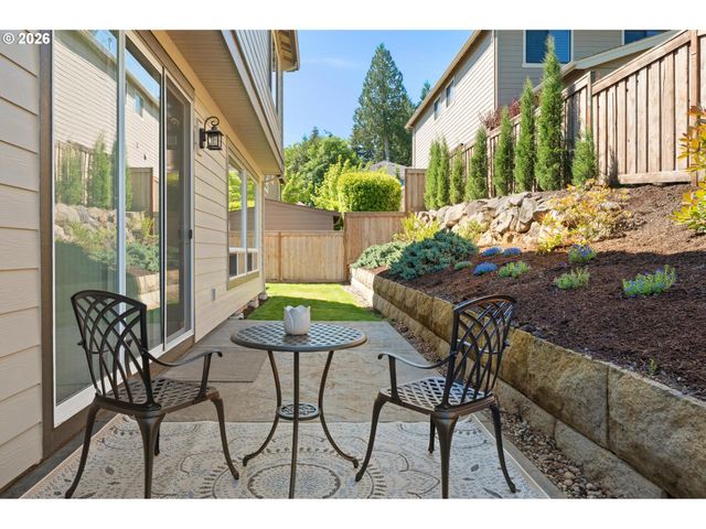9465 Sw MOONSTONE Ter, Beaverton, OR 97007