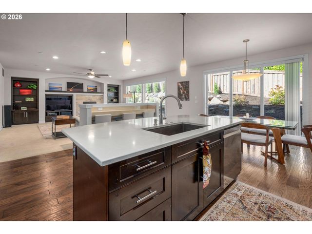 9465 Sw MOONSTONE Ter, Beaverton, OR 97007