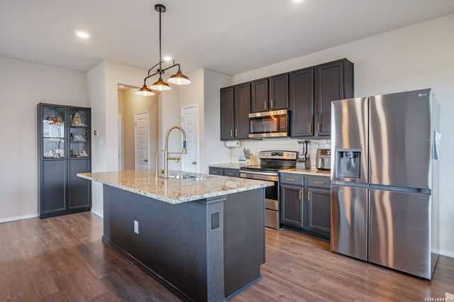 2403 PINK PEARL DR, San Antonio, TX 78224