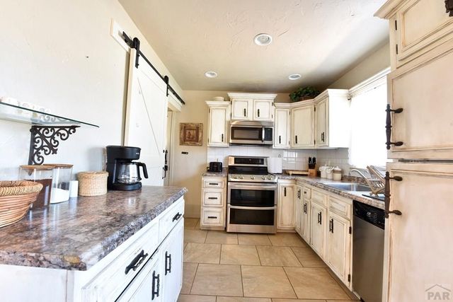 2117 Wyoming Ave, Pueblo, CO 81004