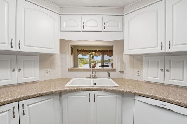 130 ISLAND POINT ROAD, North Port, FL 34287