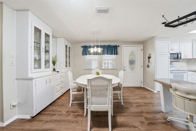 130 ISLAND POINT ROAD, North Port, FL 34287