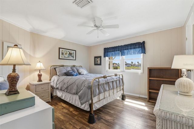 130 ISLAND POINT ROAD, North Port, FL 34287