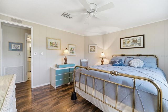 130 ISLAND POINT ROAD, North Port, FL 34287