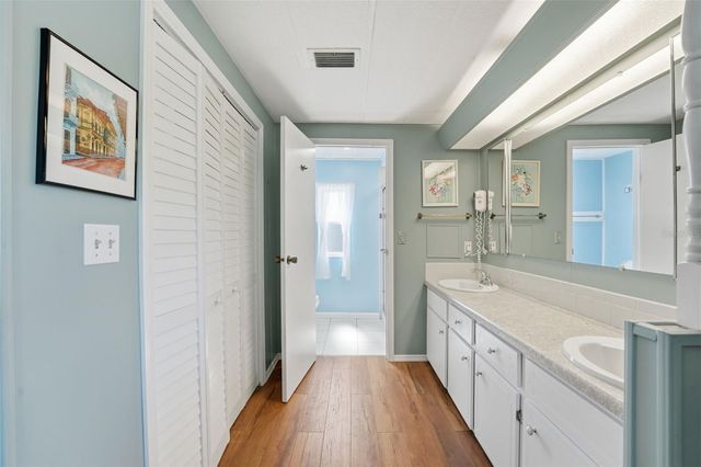 130 ISLAND POINT ROAD, North Port, FL 34287