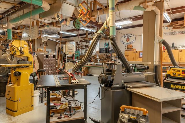 130 ISLAND POINT ROAD, North Port, FL 34287