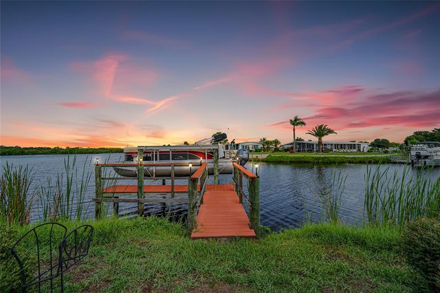 130 ISLAND POINT ROAD, North Port, FL 34287