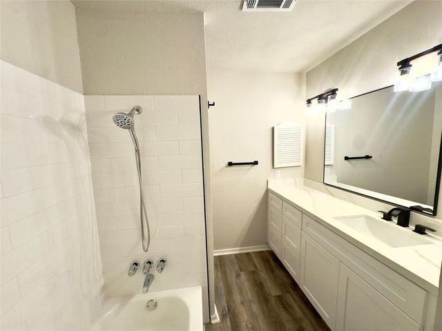15312 Falmouth Avenue 406, Houston, TX 77084