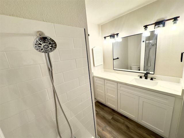15312 Falmouth Avenue 406, Houston, TX 77084